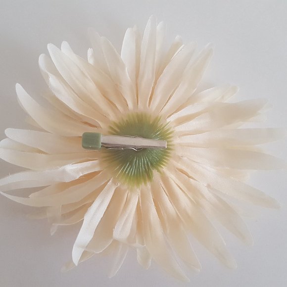 Flower Hair Accessories - Picture 5 of 11